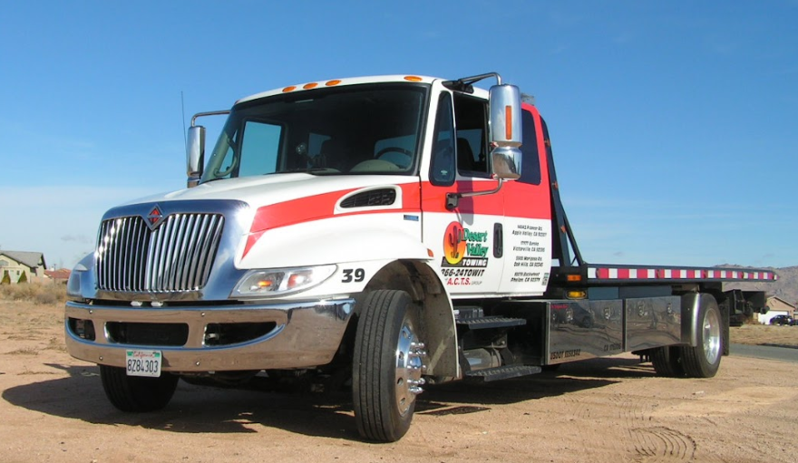  Semi Truck Tow Truck Lucerne Valley, Fifth Wheel Tow Truck Lucerne Valley 